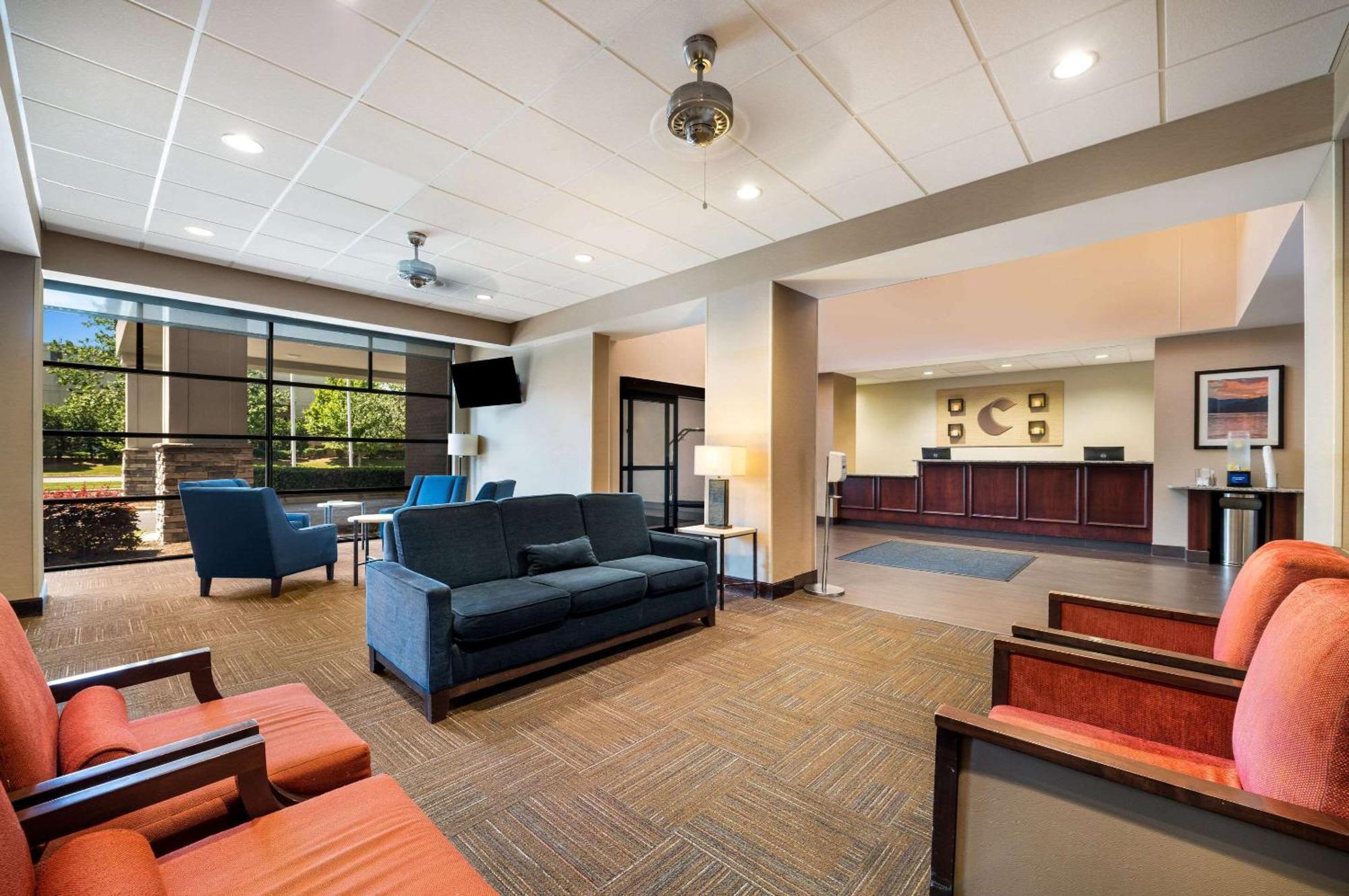 Comfort Northlake 2* Huntersville
