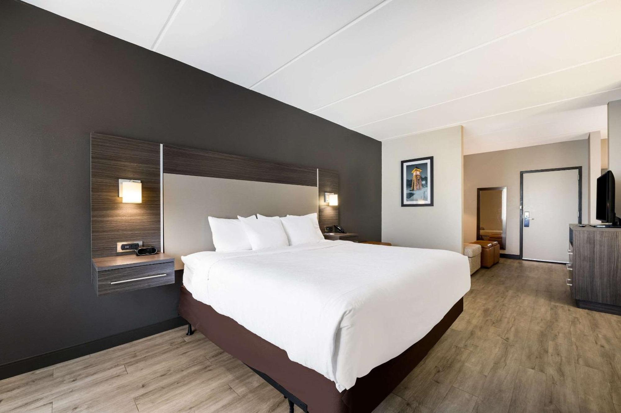 Comfort Northlake Hotel Huntersville