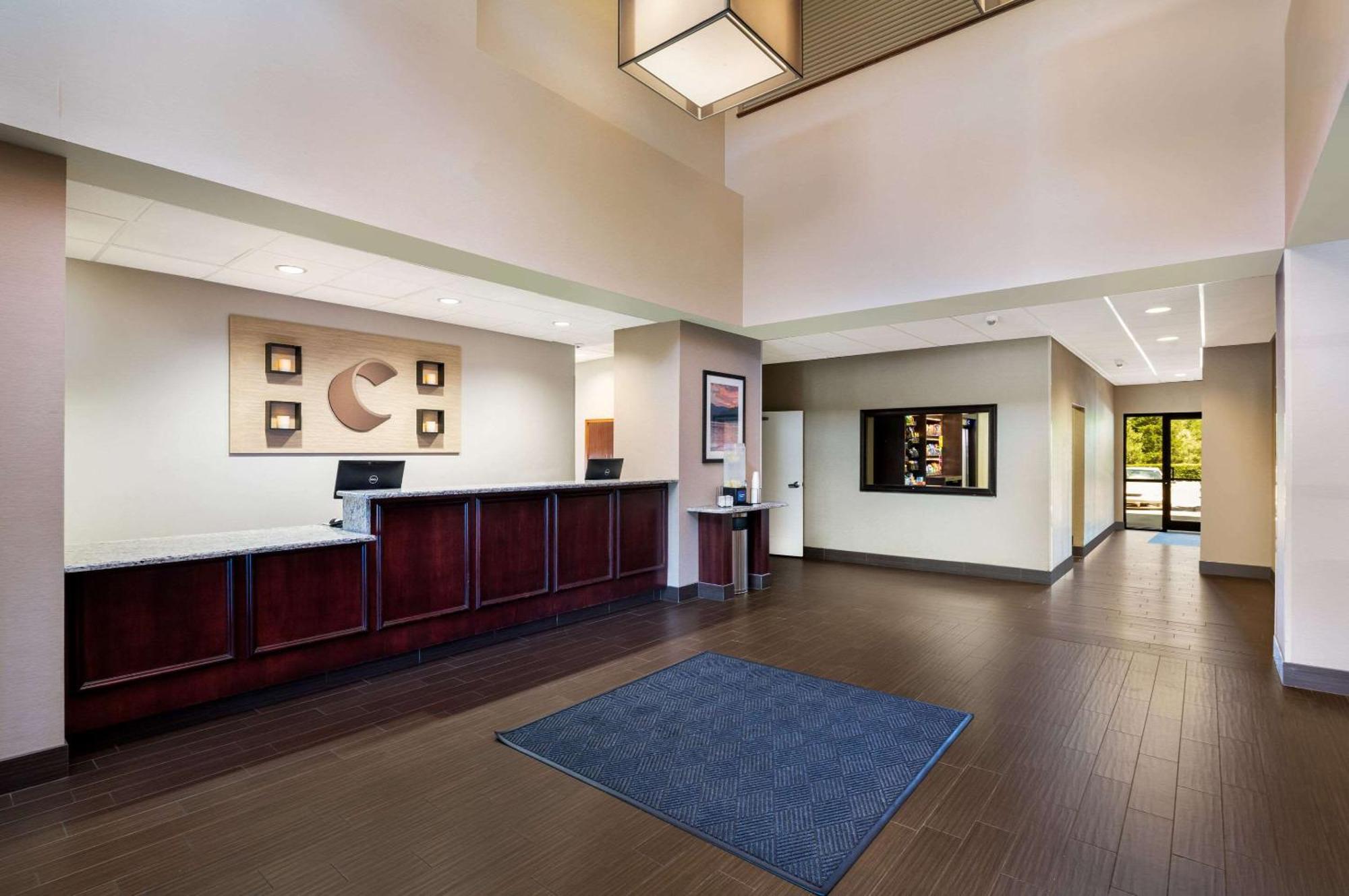Hotel Comfort Northlake Huntersville