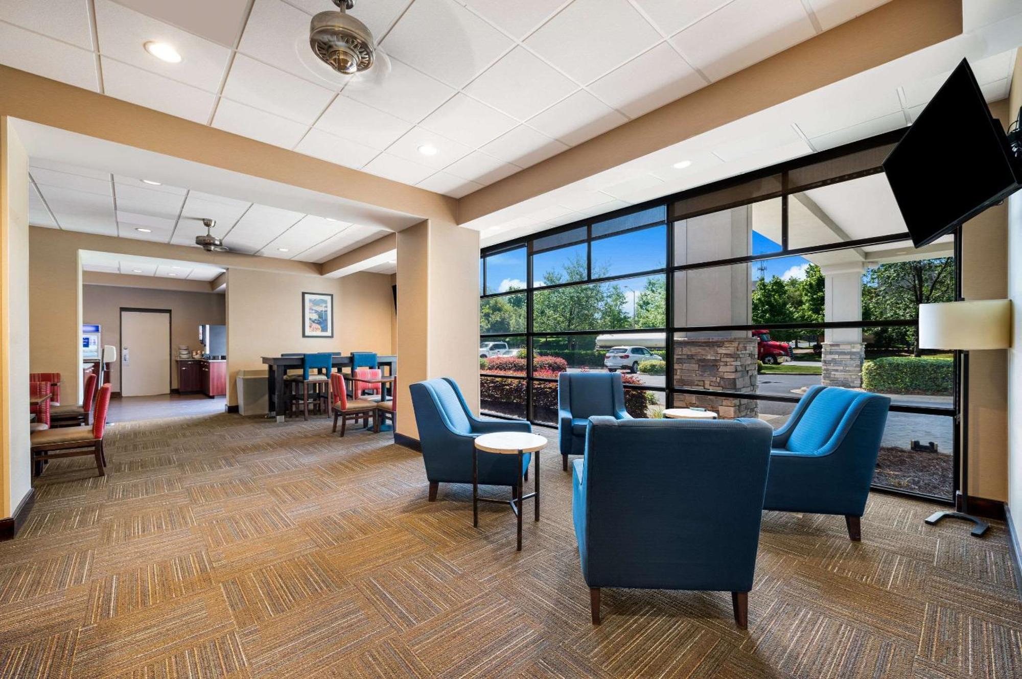Hotel Comfort Northlake Huntersville