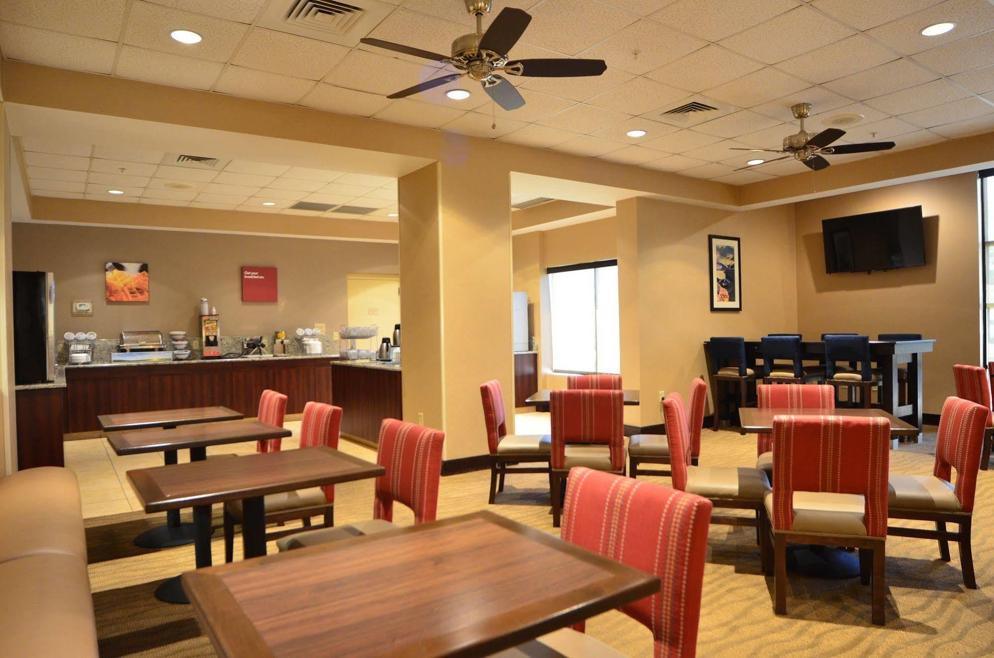 Hotel Comfort Northlake Huntersville